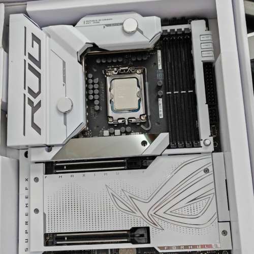 ASUS ROG MAXIMUS Z790 FORMULA (DDR5) 行貨 有單 有保養