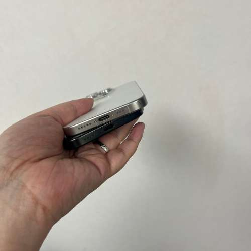 (電子之家，超多高質素Apple 靚機/iPhone 15 pro /黑色白色/128gb😆/仲有其他新淨...