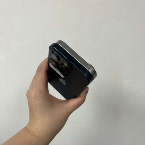 (電子之家，超多高質素Apple 靚機/iPhone 15 pro /黑色白色/128gb😆/仲有其他新淨...