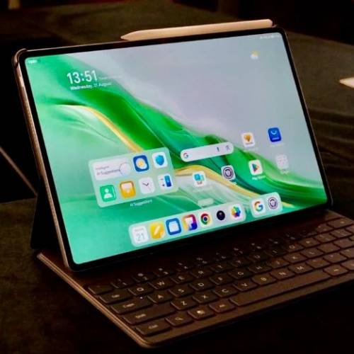 9成新Honor MagicPad 2 行貨全套有盒有單有保養