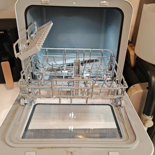 95% Toshiba DWS-22AHK 東芝洗碗機