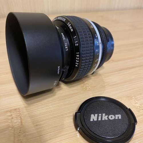 nikon noct 58mm f1.2 夜神