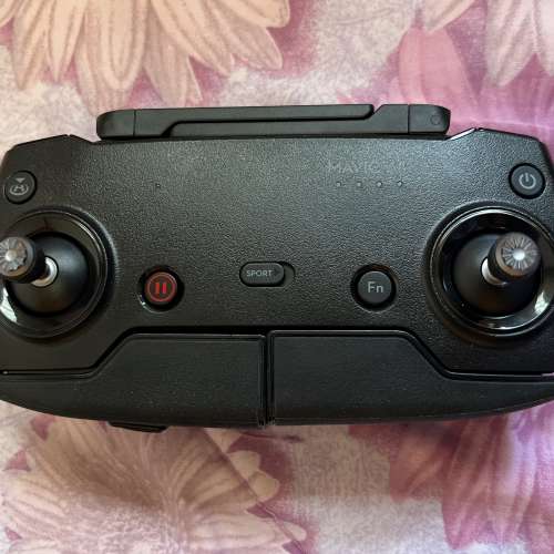 USED 98成新DJI Mavic Air + FLY MORE COMBO電池因擺放過久叉不到當零件出售