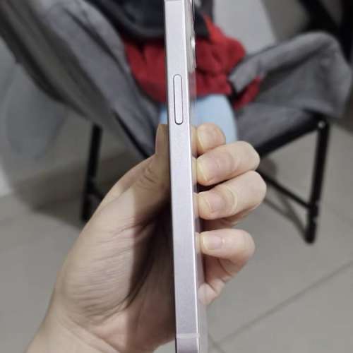 Apple iPhone 13 512G  5G 功能全部正常運作，電池效能99 %，電池良好，已貼貴價玻...