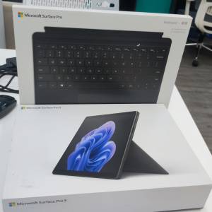 Surface Pro 9  i5-1235U極新淨罕有型仔黑色機好似新機一樣仲有保養，有盒火牛仲全...