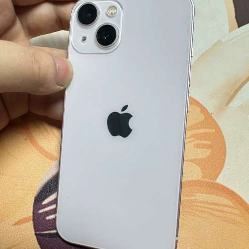 iPhone 13 512G  5G 功能全部正常運作，電池效能99 %，電池良好，已貼貴價玻璃鋼化...