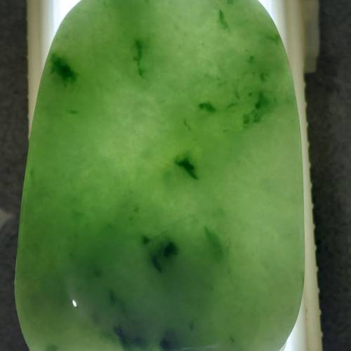 翡翠A 。牡丹朝鳳。如意吉祥。