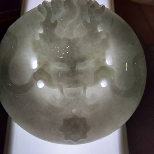 翡翠A 。雙面雕刻。紫龍掛牌。