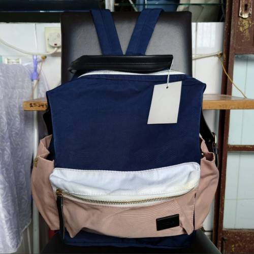 MIZZUE實用背囊/背包 Backpack(未拆牌子)
