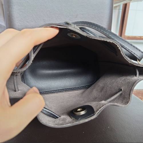 MIZZUE黑色單肩袋/斜咩袋 Crossbody bag