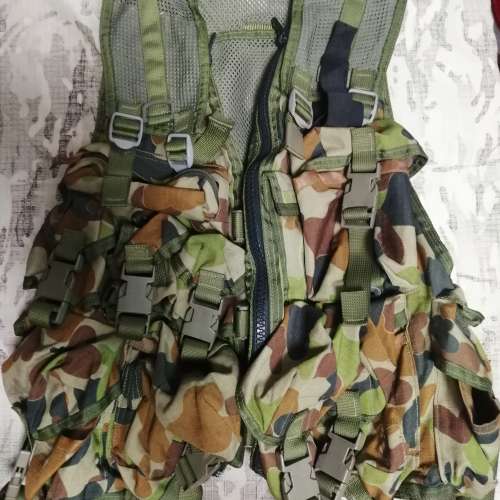 Aussie Vest