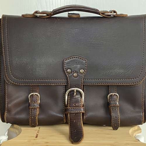 Saddleback Leather thin front pocket briefcase men’s