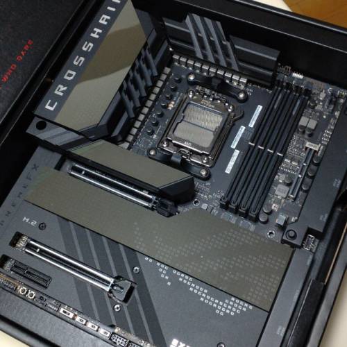 ASUS ROG X670E Extreme + AMD 7950X3D (SP112)