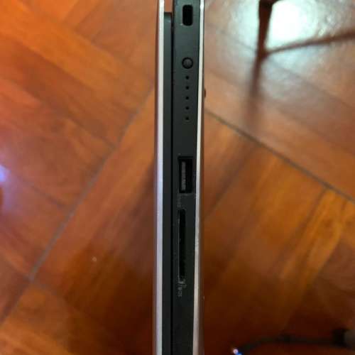 Dell XPS 9560 4k touch screen ( GTX1050 / i7 7代 / 16GB RAM / 512GB SSD / 15....