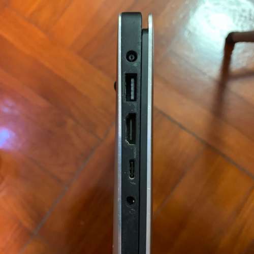 Dell XPS 9560 4k touch screen ( GTX1050 / i7 7代 / 16GB RAM / 512GB SSD / 15....