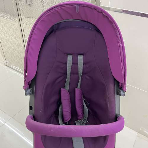 二手Stokke xplory V3 嬰兒手推車 紫色連原廠前置購物袋 八成新，實淨安全好推 葵涌...