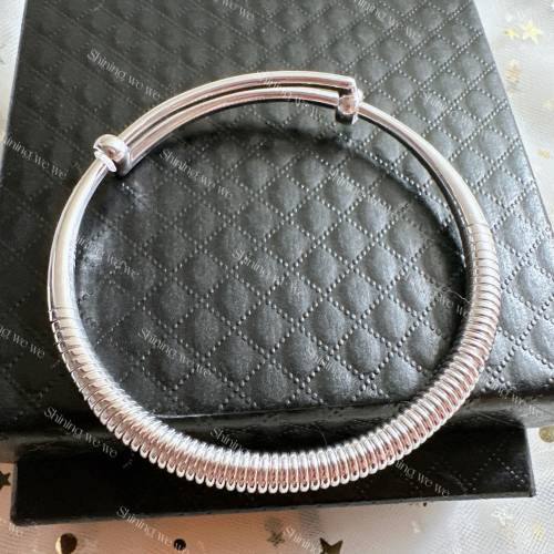 S999 螺絲紋銀鈪  No：銀9