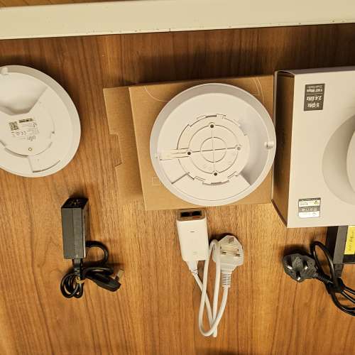 Ubiquiti Access Point (3 pieces)