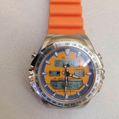 Seiko H021-8030 Guigiaro Sportiva 200meters World time Watch（Sapphire Crystal)