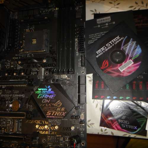 ASUS ROG STRIX B450-F GAMING ATX主機版 Socket AM4 正版Window10Pro