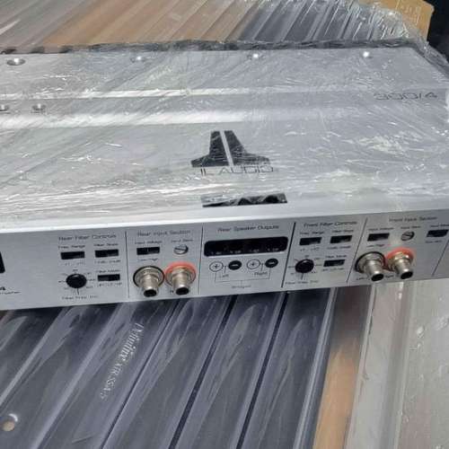 JL audio 300/4 車級