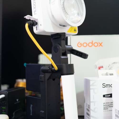 Godox 神牛 ML100Bi Bi 雙色溫 LED ＋AK-B01 + SmallRig 4469 NP-F970 (2粒）