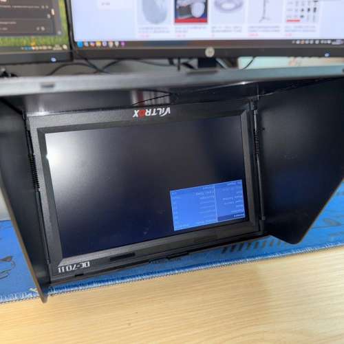 Viltrox DC70 ii 7”HDMI Monitor with Sun shade hood