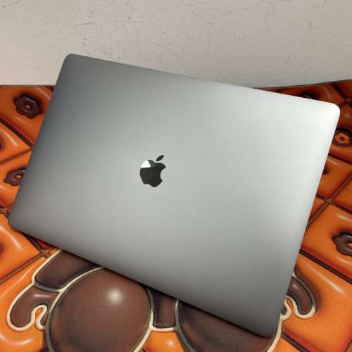(超抵15寸i7超靚質素) APPLE Macbook Pro 2018 ver Retina i7 2.2/16gb ram/256 SS...