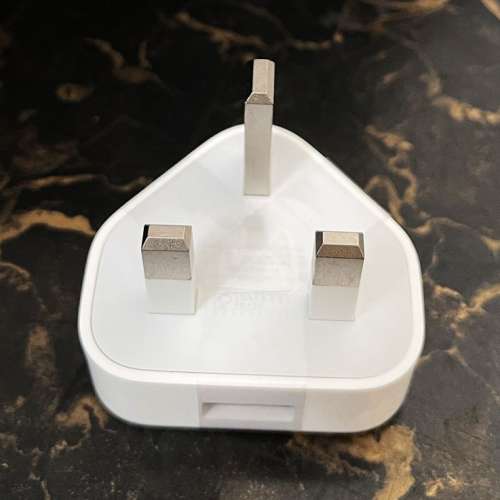 全新 Apple 5W USB 電源轉接器