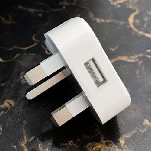 全新 Apple 5W USB 電源轉接器