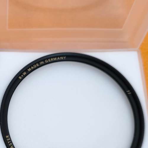 B+W 77mm. UV Filter