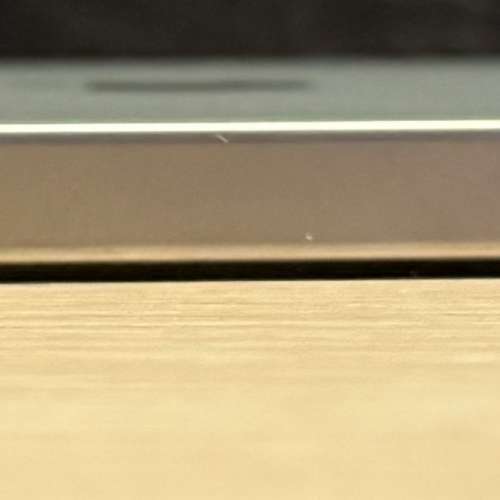 售95%新港行iPhone 15 Pro Max 原鈦金256GB