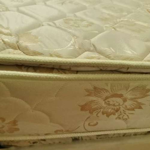 睡康寧床褥連舒適墊，幾手全新