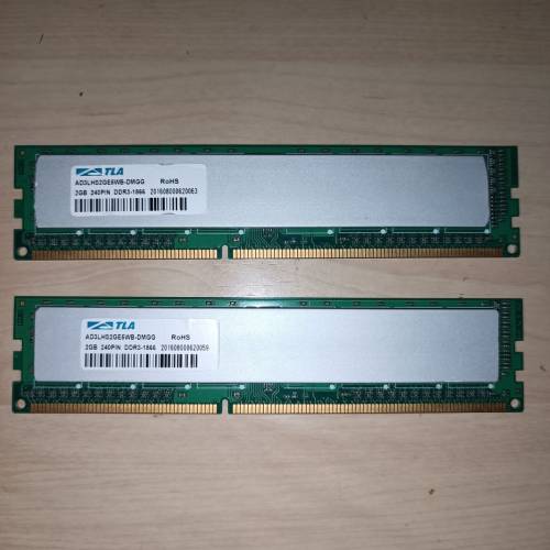 DDR3 1866 2GB × 2