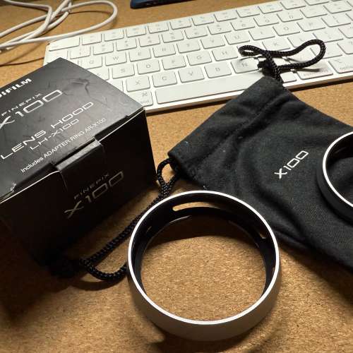 LH-X100 原廠 X100 lens hood 及 adaptor ring (裝filter 用）