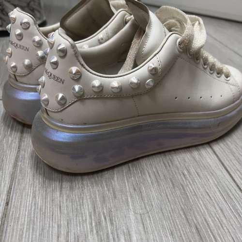 Alexander McQUEEN 37 閃粉鞋帶 釘面膠底 波鞋 女裝