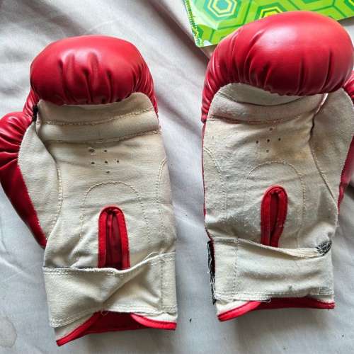 新淨全正常  拳套 拳擊手套 紅色 red boxing gloves 12oz