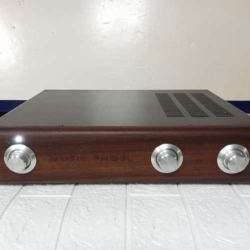 Music Angle 膽前級 220v..外國膽四粒 Amperex.12at7 Mullard .12au7