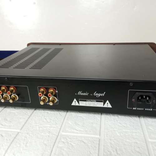 Music Angle 膽前級 220v..外國膽四粒 Amperex.12at7 Mullard .12au7