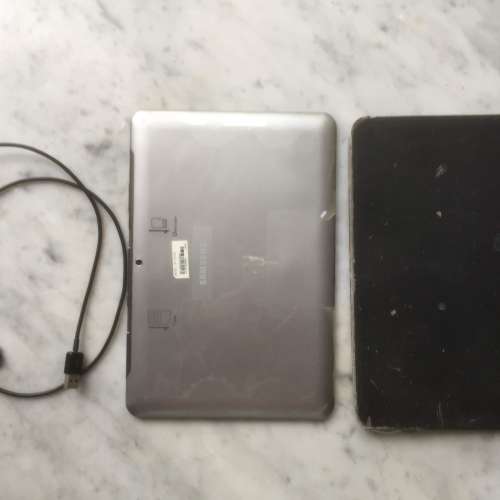 $100 75%新 Samsung GT-P5100 GALAXY Tab 2 10.1 流動平板 16GB + 充電線