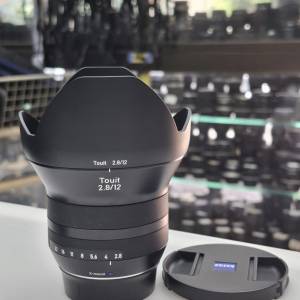 ZEISS TOUIT DISTAGON 12MM F2.8 T* LIKE NEW FUJIFILM X MOUNT