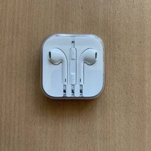 iPhone/iPad 3.5mm/Lightning cable earPods