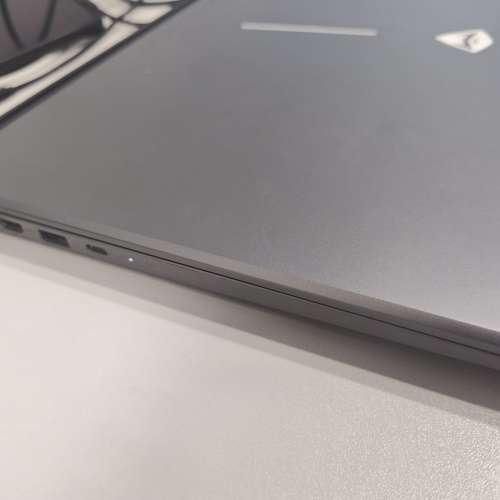 機械師 Machenike Gaming Laptop 曙光 Air 16 寸 Monitor