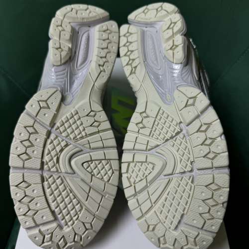 全新現貨 US11 New Balance x The Basement NB 1906R Day Chrome BSMNT 浮雕 電鍍...