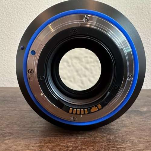 Zeiss milvus ze 135mm apo sonnar canon