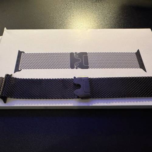 apple watch 49毫米黑色鈦金屬米蘭網織手環(S)