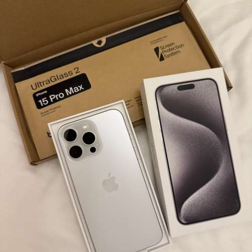 屯門/尖沙咀iPhone 15 Pro Max白色512GB White titanium Belkin Mon貼 保護貼