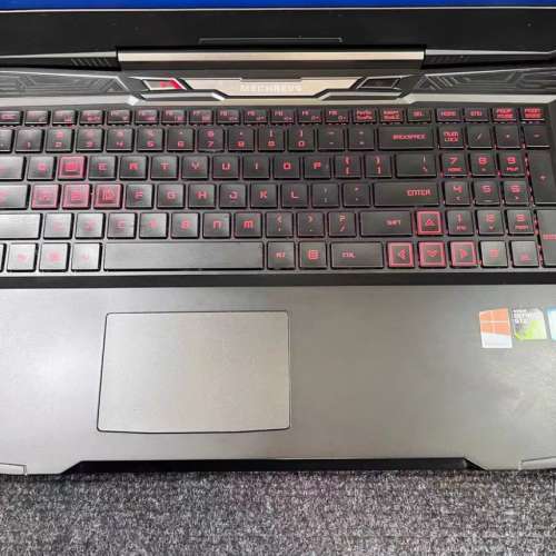 Intel® Core™ i7-7700 高階電競RGB手提電腦，4G獨立顯卡，16G DDR4，Samsung 870...