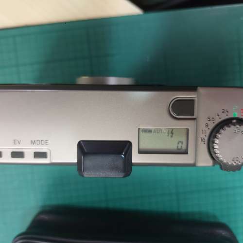 Leica Minilux f2.4 / 40mm 連原裝皮套一個