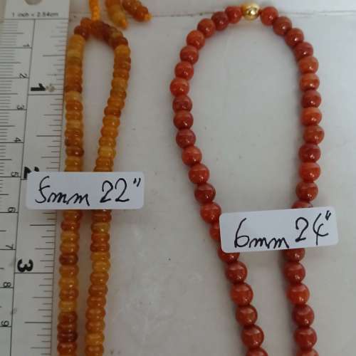 一手兩條黃/紅翡翠珠串，5/6mm 约22/24寸，可改穿三條多手串,兩條共售500元，單一...